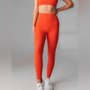 NWT BALANCE ATHLETICA CLOUD Leggings Blood Orange